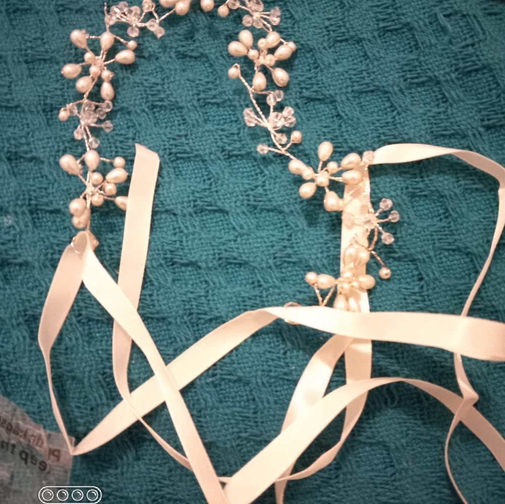 Beautiful flower,pearls and ribbon headband.